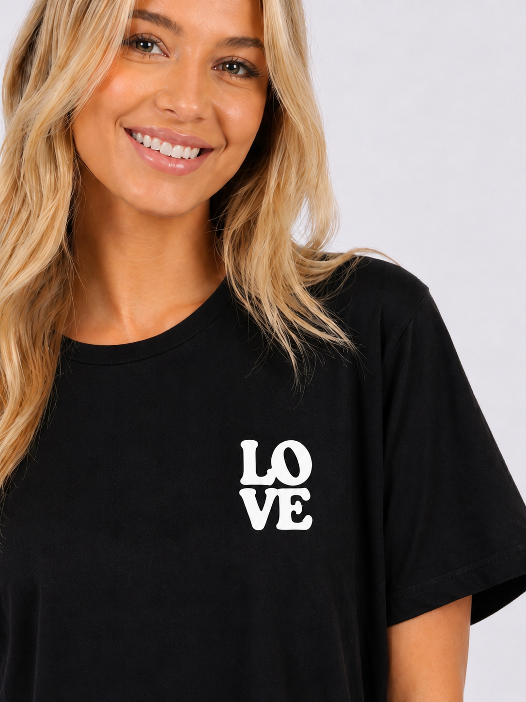 LOVE T-Shirt - Black