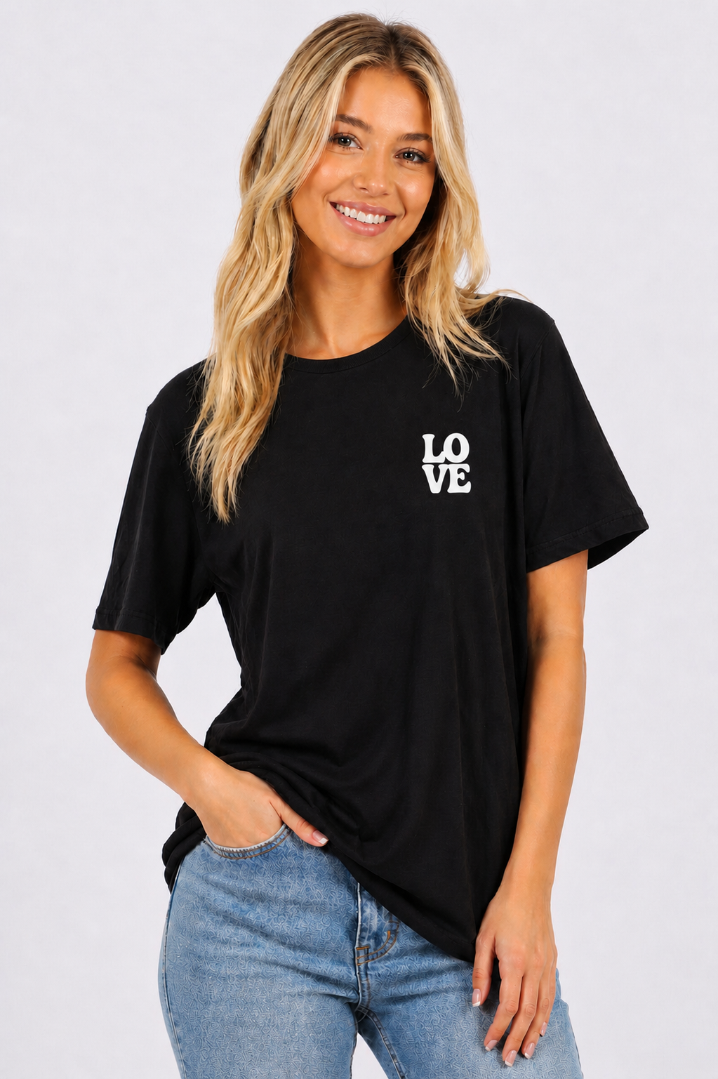 LOVE T-Shirt - Black